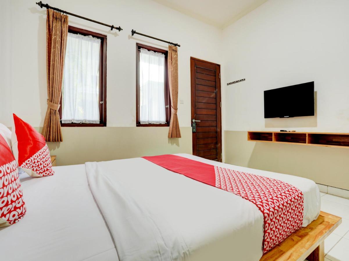 Oyo Flagship 90754 Alamanda Guesthouse Denpasar Extérieur photo