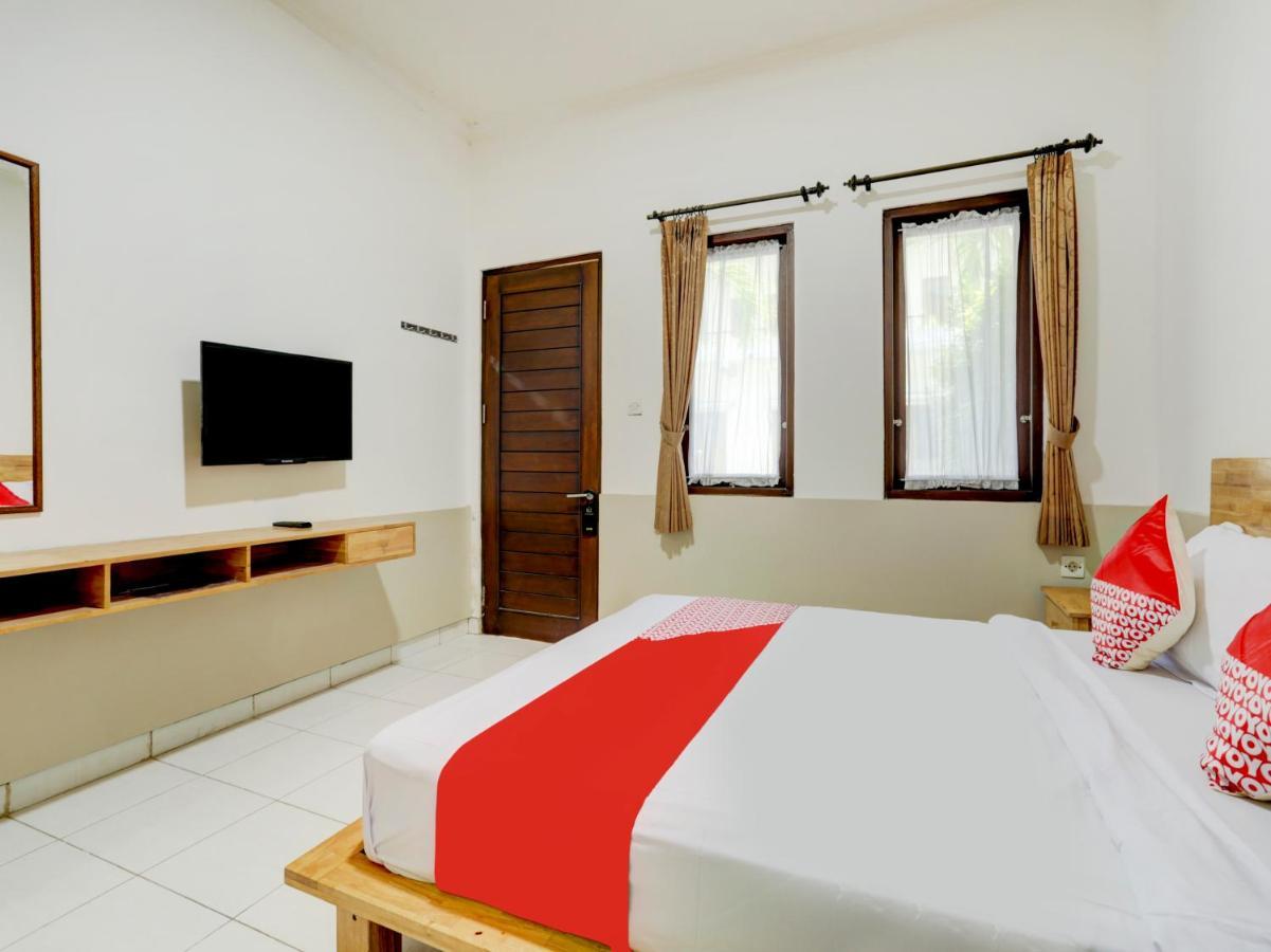 Oyo Flagship 90754 Alamanda Guesthouse Denpasar Extérieur photo