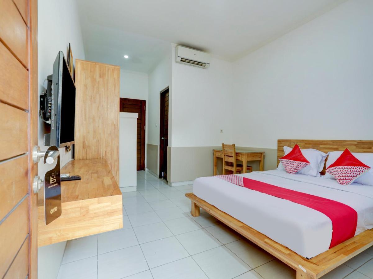 Oyo Flagship 90754 Alamanda Guesthouse Denpasar Extérieur photo